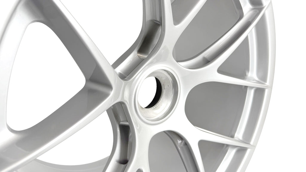 PORSCHE 992 GT3-RS WEISSACH MAGNESIUM 21" SILVER REAR WHEEL 9GT601025AM