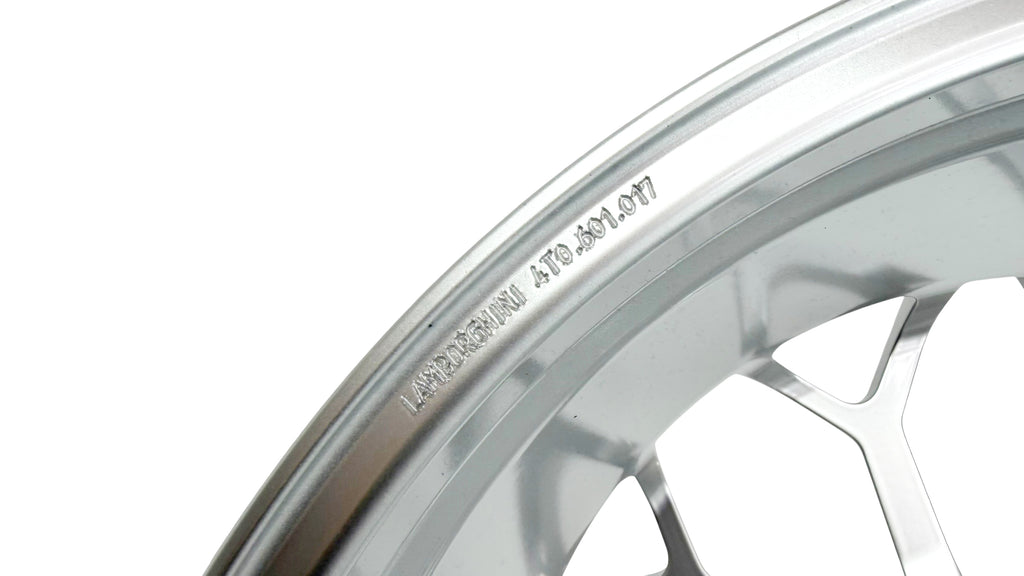 LAMBORGHINI HURACAN NARVI PERFORMANTE FRONT WHEEL SILVER  8.5J X 20" 4T0601017B