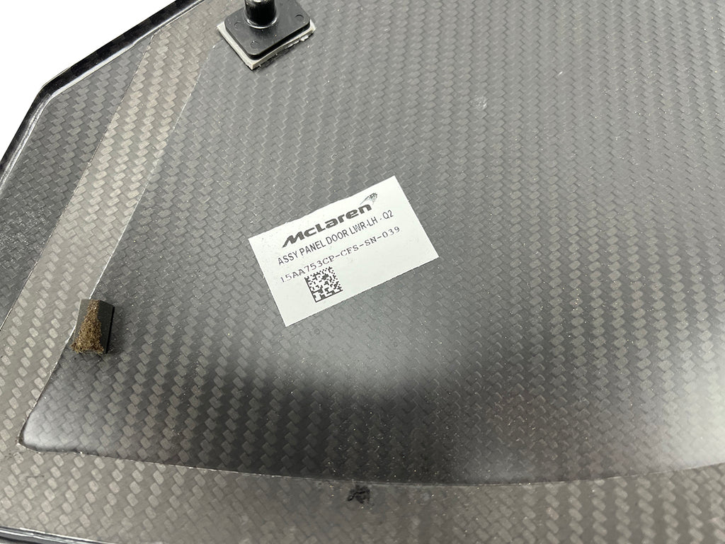 MCLAREN P15 SENNA MSO CARBON RH DOOR PANEL COVER 15AA754CP