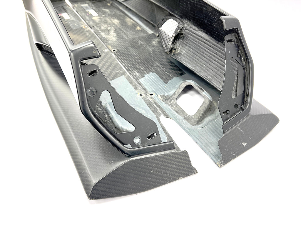 MCLAREN 675LT CARBON FIBRE FRONT AND REAR SKIRT KIT RH + LH 11A7026RP