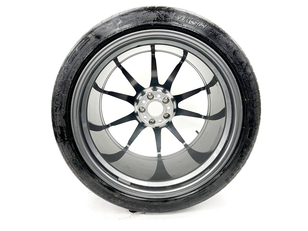 MERCEDES AMG GTR 20" REAR WHEEL W/ Michelin Sport Cup 2 TYRE
