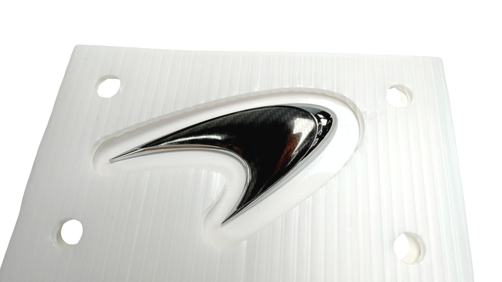 MCLAREN P1  CARBON FIBRE BONNET BADGE 12A9388CP