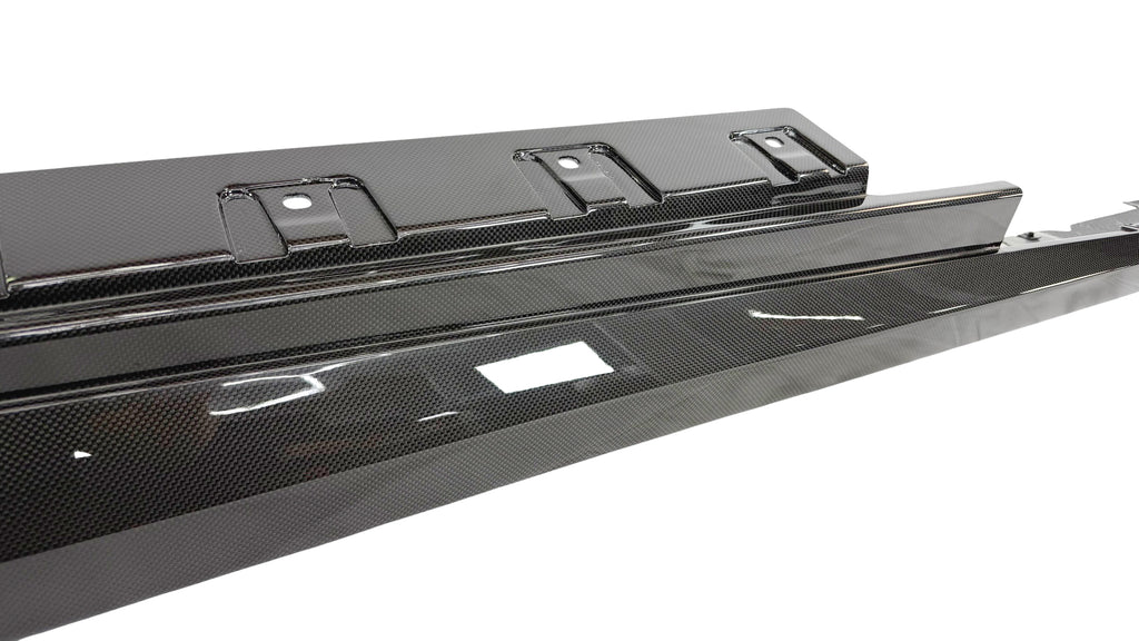 FERRARI GT4C LUSSO RIGHT CARBON SIDE SKIRT 88298300