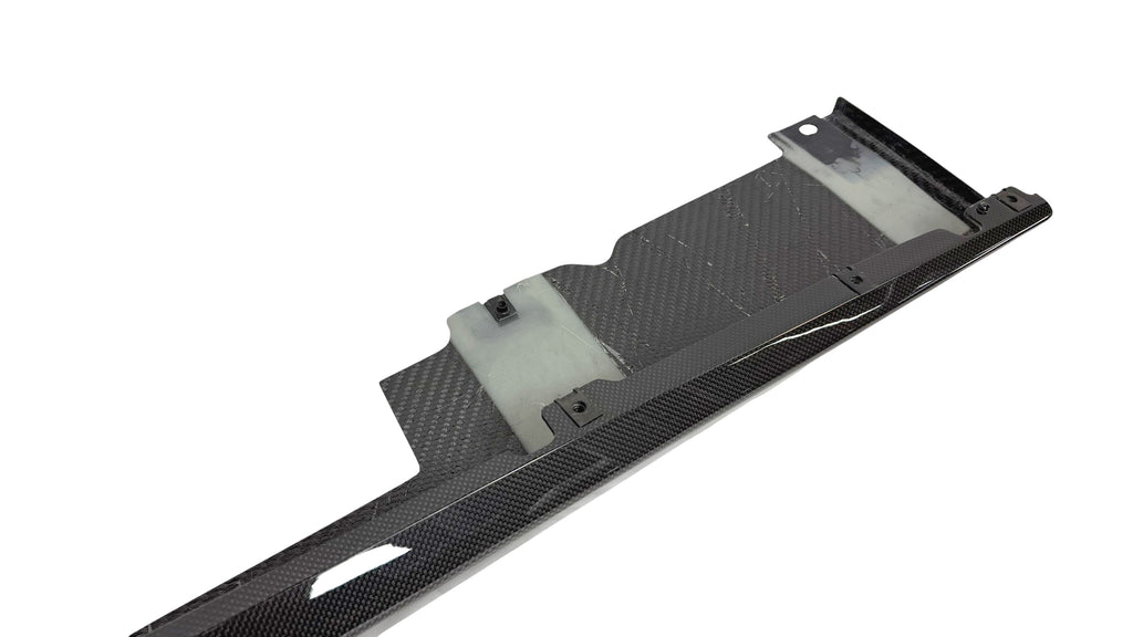 FERRARI GT4C LUSSO RIGHT CARBON SIDE SKIRT 88298300