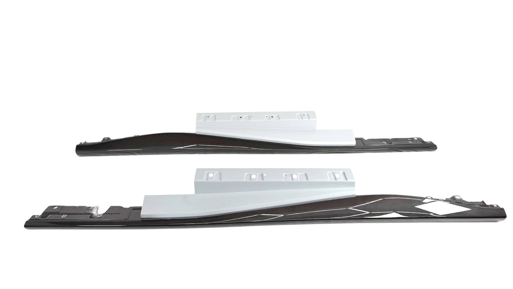 FERRARI PORTOFINO CARBON FIBRE UNDERDOOR SIDE SKIRT SET 70004376