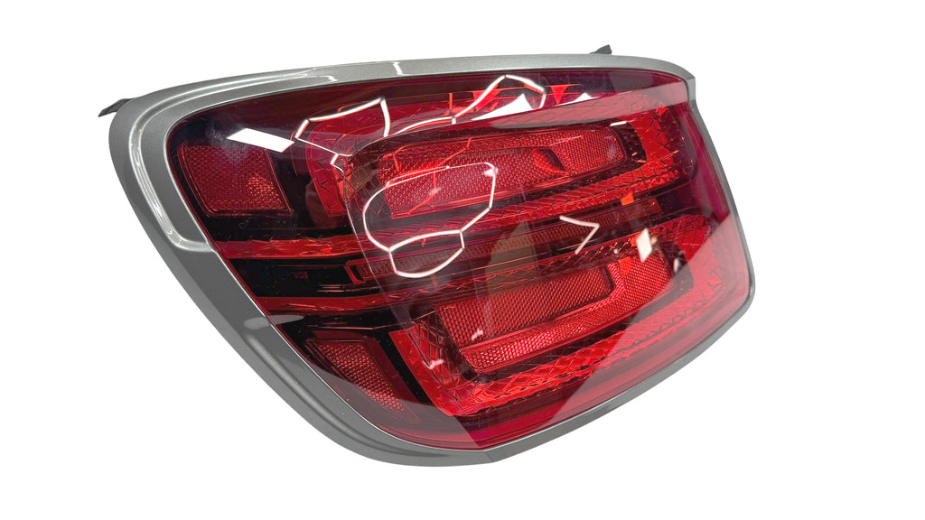 BENTLEY FLYING SPUR REAR LEFT LIGHT (US SPEC) 3SE945095BF