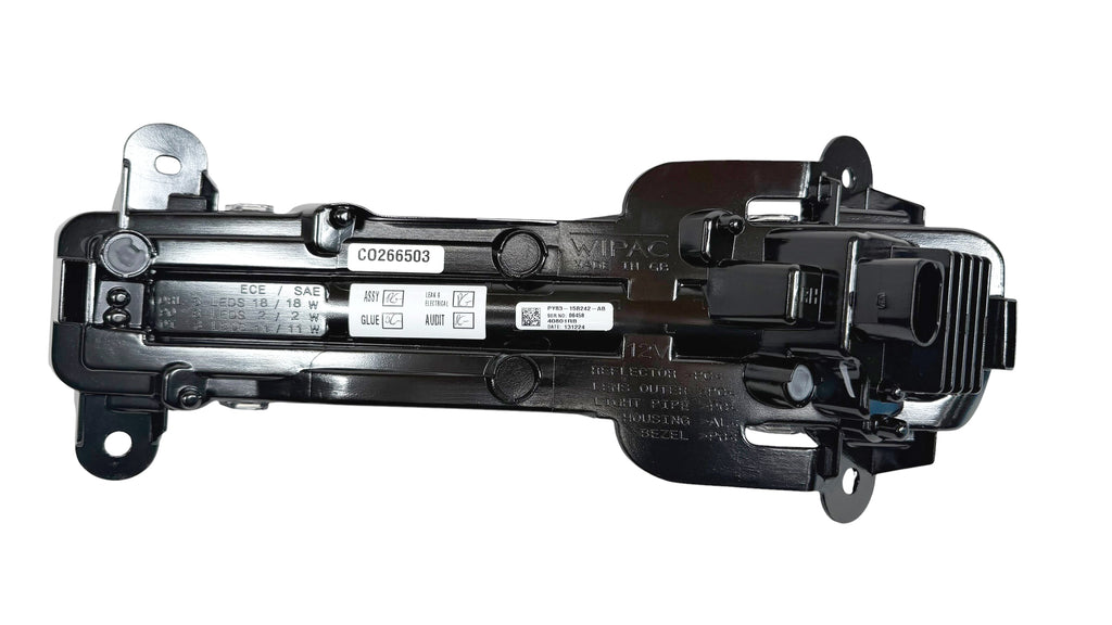 ASTON MARTIN DBX 707 SIDE LIGHT RH  PY-83-15B242-AB