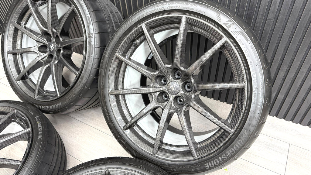 FERRARI SF90-XX CARBON ALLOY WHEELS SET WITH TIRES 764246/ 764245