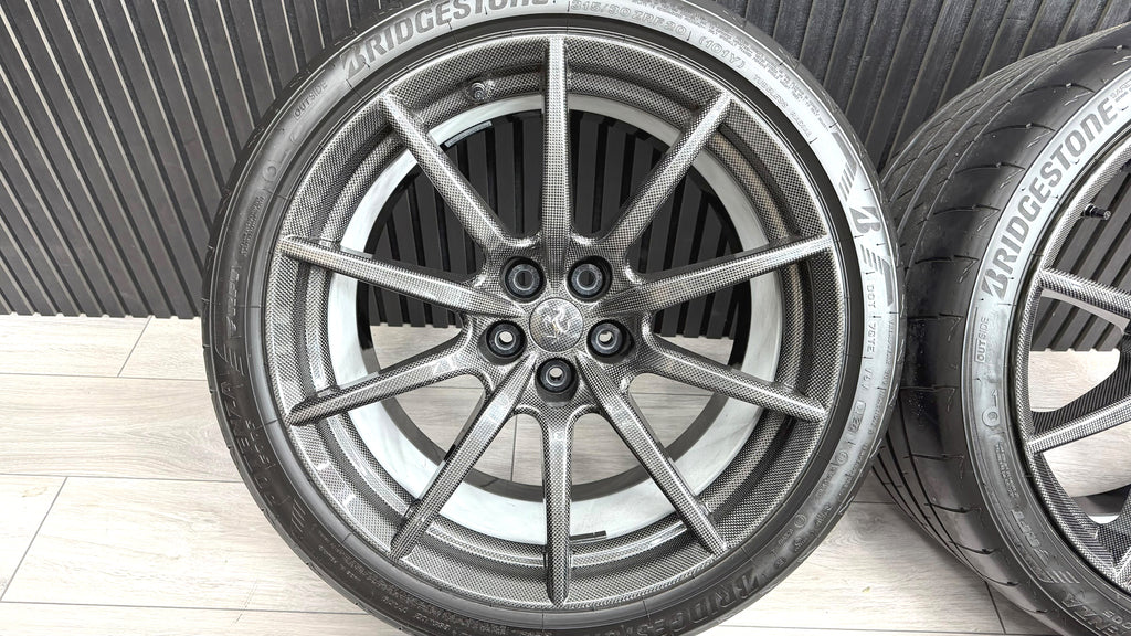FERRARI SF90-XX CARBON ALLOY WHEELS SET WITH TIRES 764246/ 764245