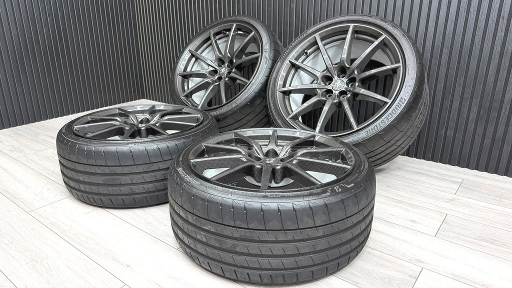 FERRARI SF90-XX CARBON ALLOY WHEELS SET WITH TIRES 764246/ 764245