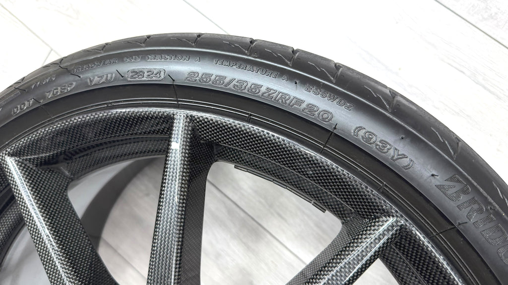 FERRARI SF90-XX CARBON ALLOY WHEELS SET WITH TIRES 764246/ 764245