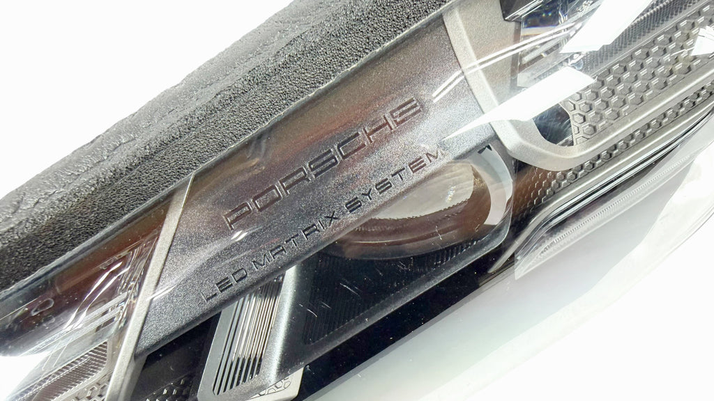 PORSCHE TAYCAN MATRIX LEFT HEADLIGHT 9J1941059G