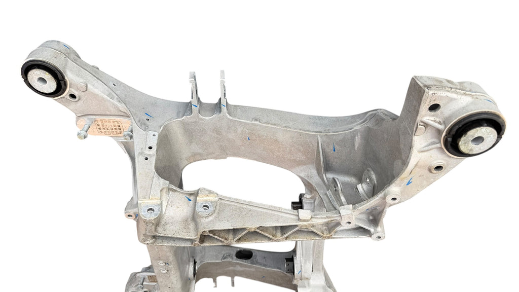 ASTON MARTIN DBX REAR SUBFRAME PY835R003AB