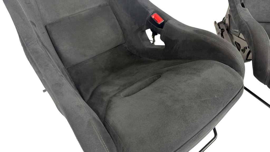 MCLAREN P1 BLACK ALCANTARA / ORANGE STITCHING CARBON RACING SEATS 11NA345RP
