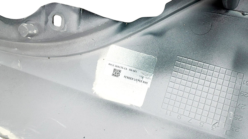 ASTON MARTIN DB12 FRONT RIGHT WING UPPER RY53-16A176-C