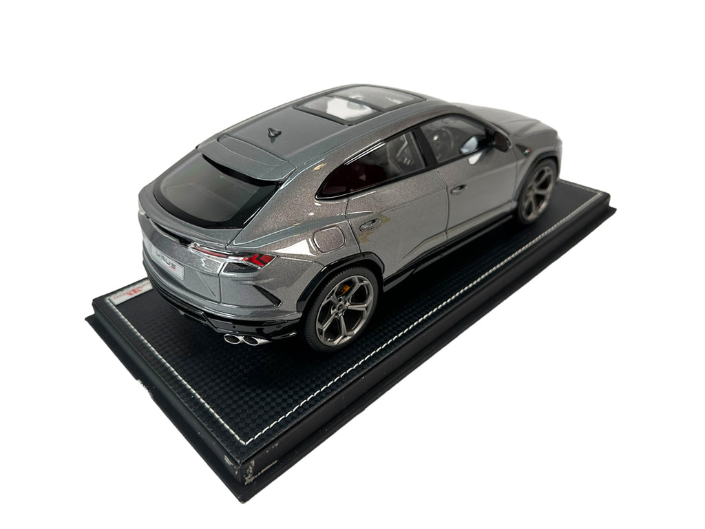 LAMBORGHINI URUS 1:18 MODEL CAR (GRIGIO/ GIALLO)