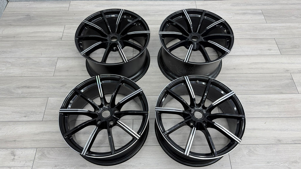 ASTON MARTIN VANTAGE LIGHT WEIGHT 20" 10 SPOKE WHEELS BLACK/ MACHINE KY53-9965G-7A