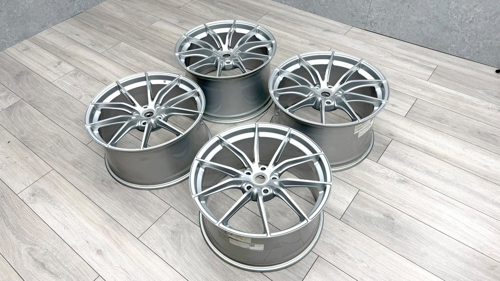 FERRARI 812  SUPERFAST GTS RACING WHEEL SET 323895 323894 (SILVER)