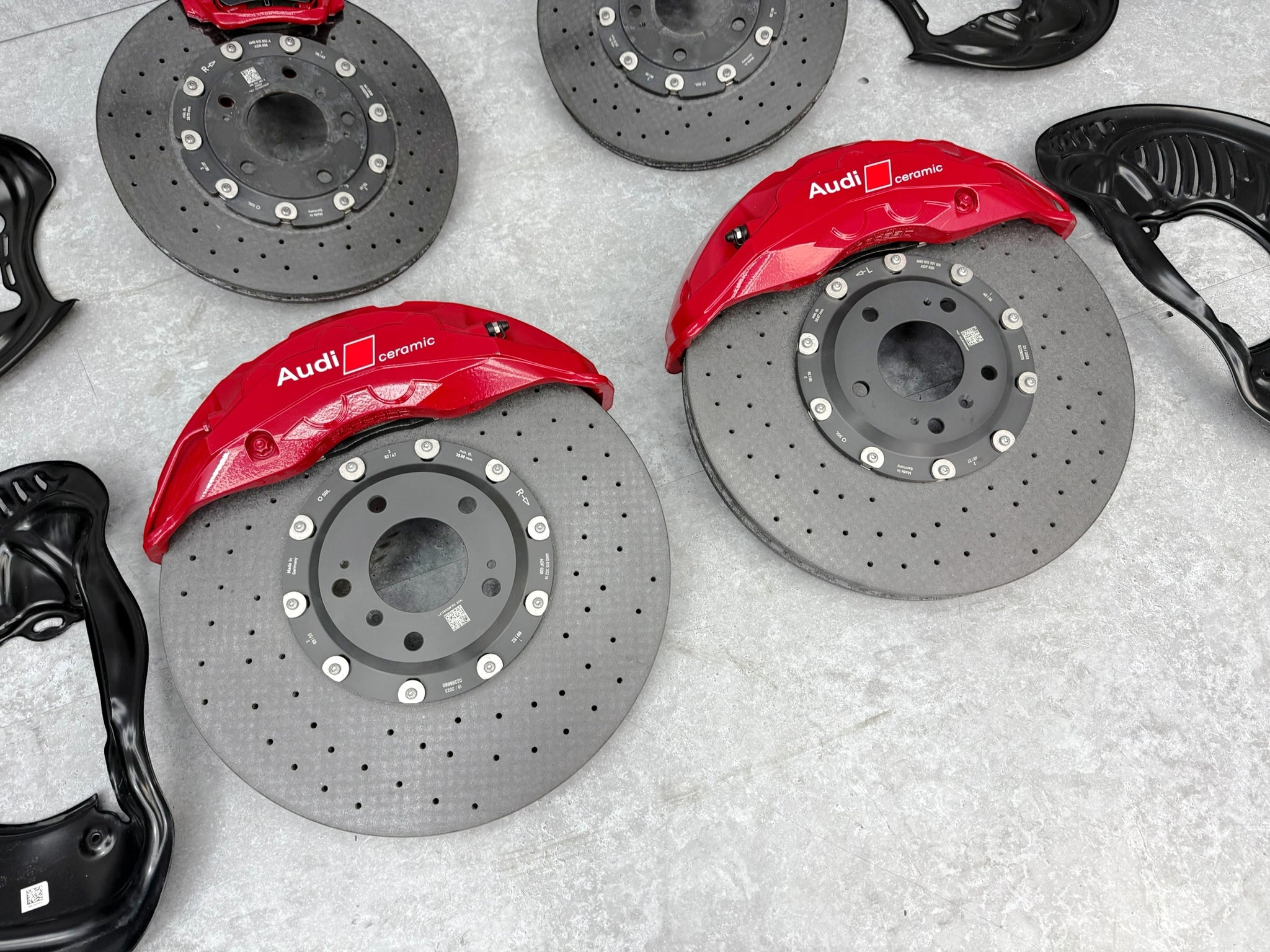 AUDI RSQ8 / RS6 C8 2024 COMPLETE CERAMIC BRAKE KIT – ApexSpares