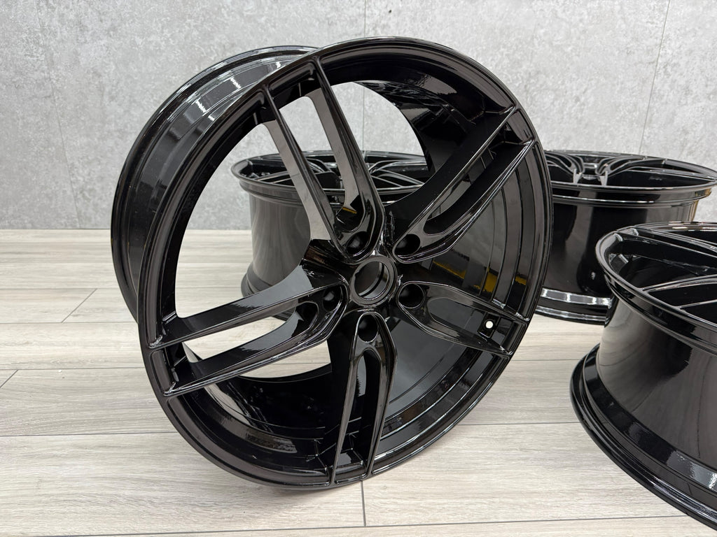 ASTON MARTIN DBS SUPERLEGGERA 2021+ 21" WHEELS KY73-36-10004
