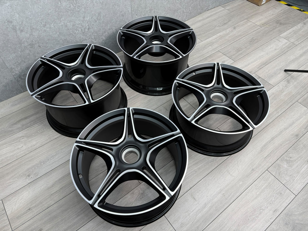 ASTON MARTIN SPEEDSTER 2022+ 21" WHEELS BLACK/ MACHINED MY6Y-1007