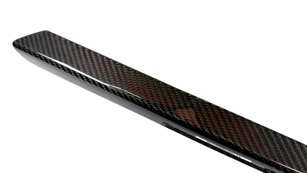 ASTON MARTIN  ZAGATO VANQUISH RIGHT FENDER CARBON COVER HD3Y-280B62-CA