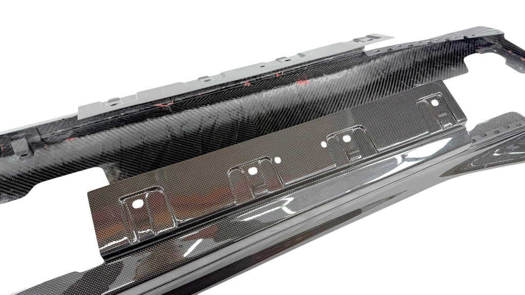 FERRARI 812 CARBON COMPLETE OUTER SILL COVER SET 89130200 89130300