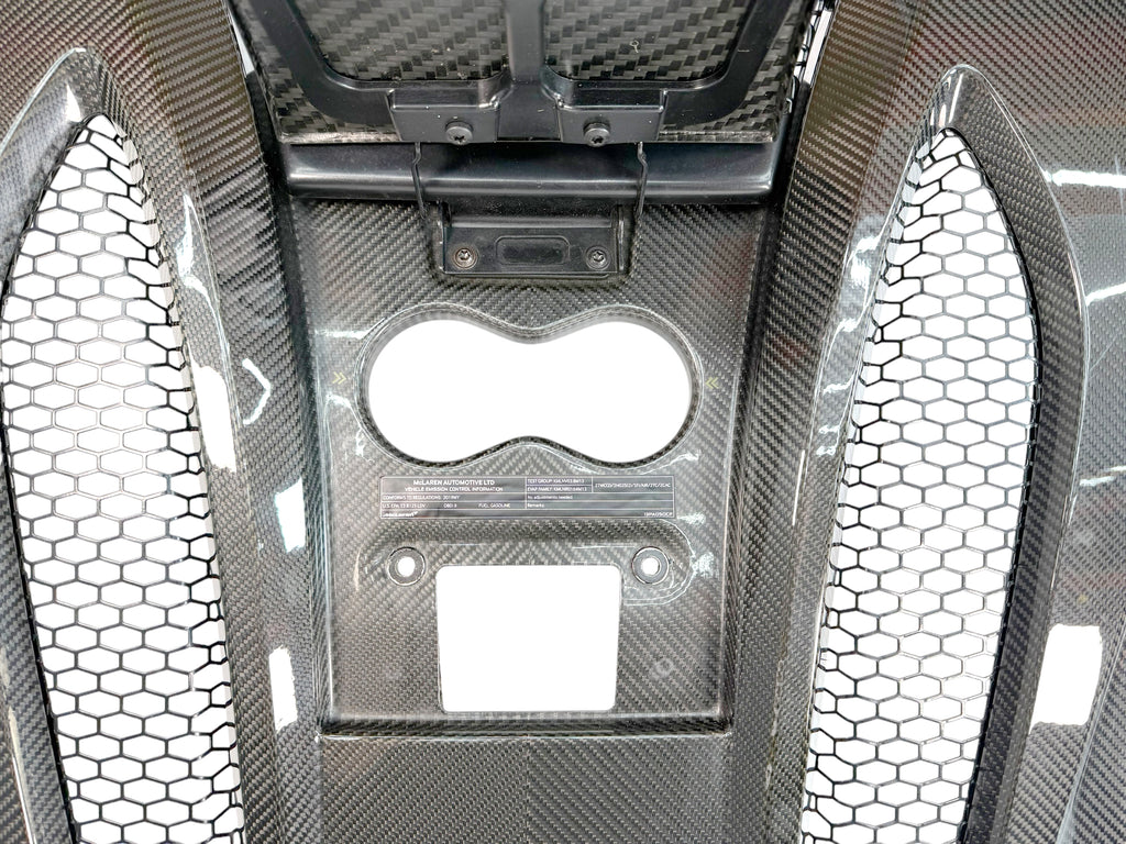 MCLAREN 570S/ 620R MSO CARBON REAR ENGINE COVER 13A6170CP