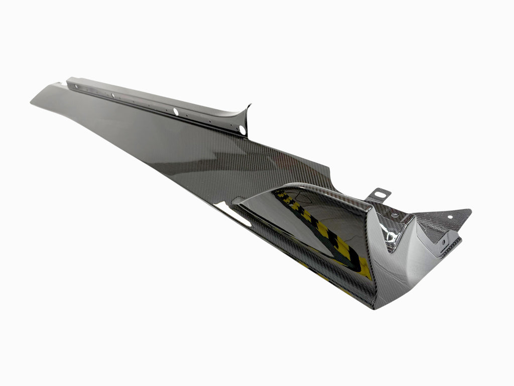 ASTON MARTIN VALOUR CARBON SIDE SKIRT PANEL - LEFT