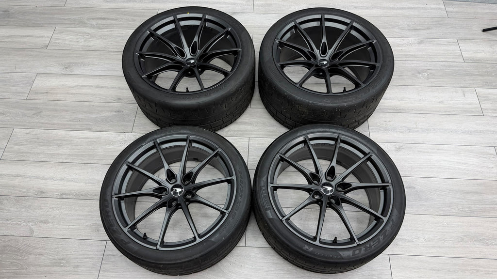 MCLAREN 765LT MSO ULTRA LIGHT STEALTH GREY WHEELS AND TYRES 14BA224RP