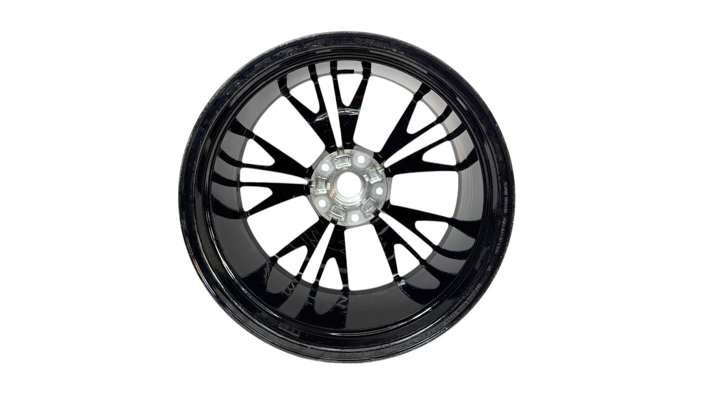 ASTON MARTIN AM6 VANTAGAE REAR WHEEL MY63-9965G-BA