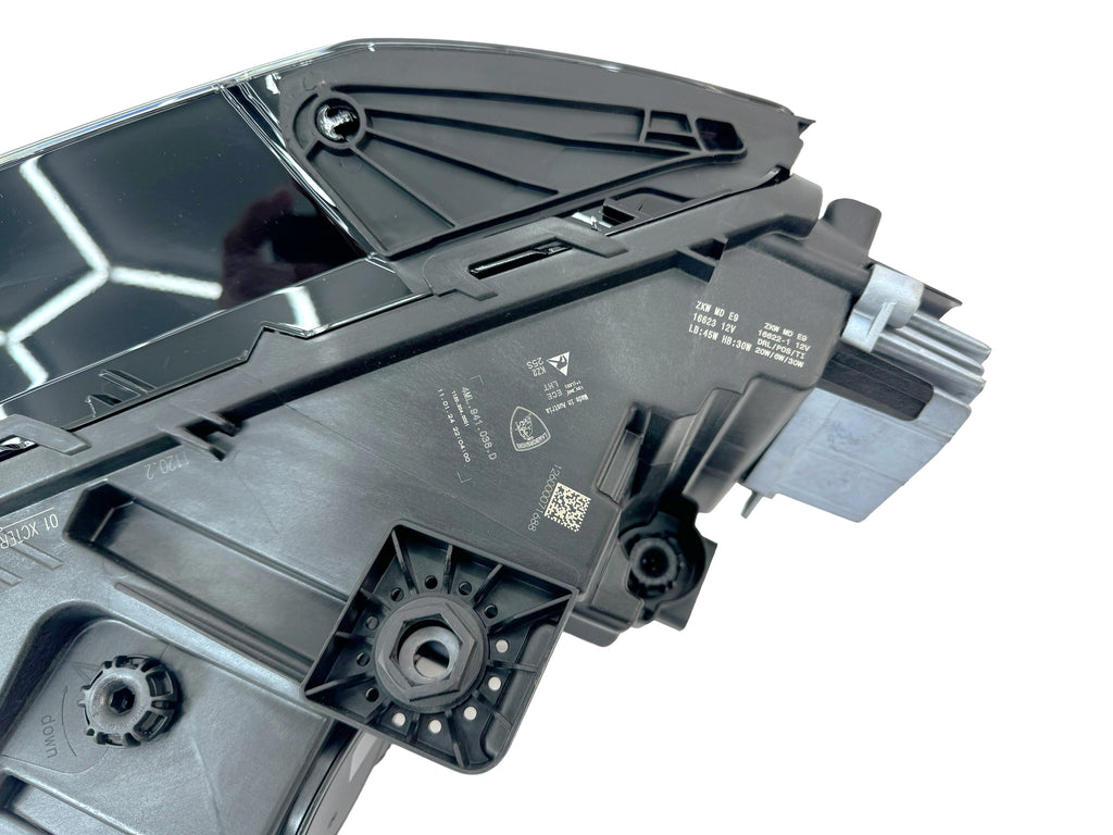 LAMBORGHINI URUS FRONT RIGHT HEADLAMP (UK SPEC) 4ML941036D