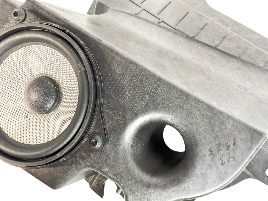 MCLAREN ARTURA BOWERS WILKINS 7 SPEAKER SET 16N052CP