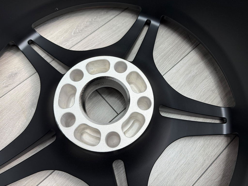 ASTON MARTIN SPEEDSTER 2022+ 21" WHEELS BLACK/ MACHINED MY6Y-1007