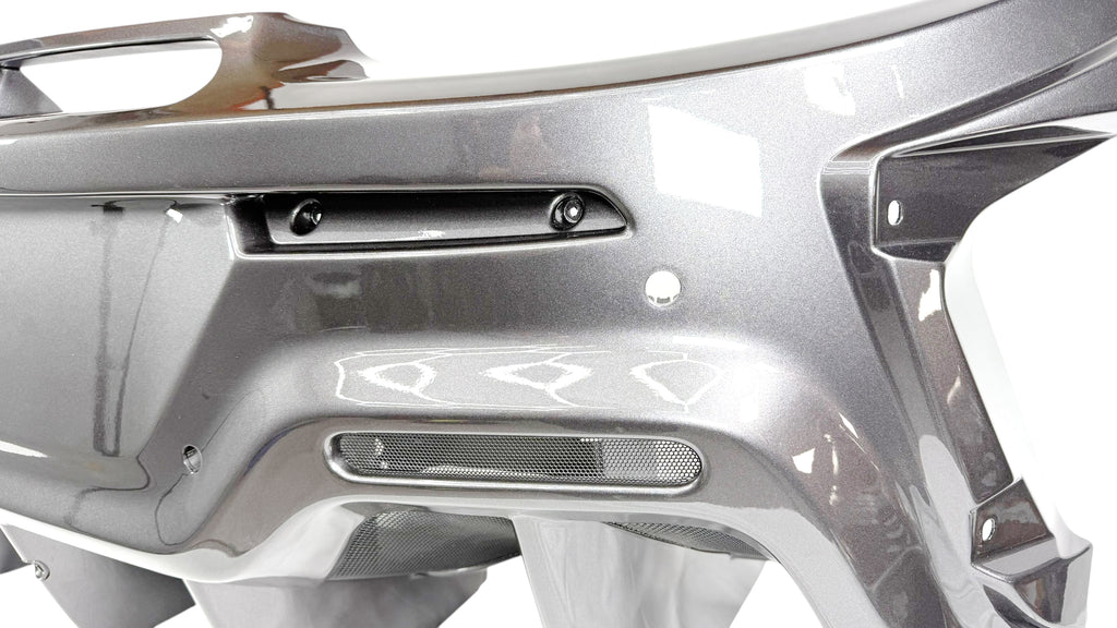 MCLAREN 600LT REAR BUMPER PALLADIUM SILVER 13AB831-RP-DP-SN-023