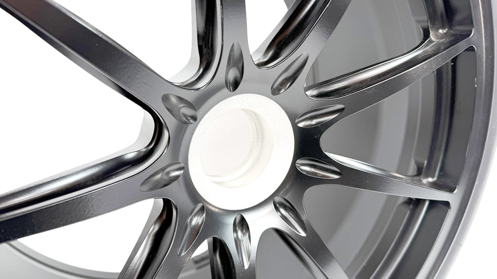 MCLAREN P1 GTR FRONT RIGHT WHEEL 12B0745RP