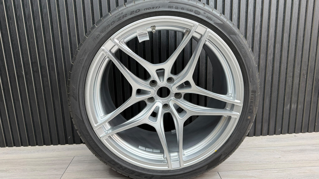 MCLAREN 720S 5 TWIN-SPOKE 19'' REAR WHEEL WITH PIRELLI P ZERO TYRE 14B0376CP