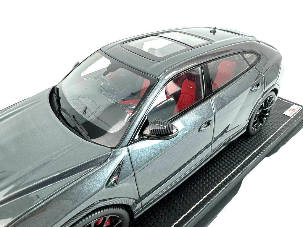 LAMBORGHINI URUS 1:18 MODEL CAR (GRIGIO/ ROSSO)