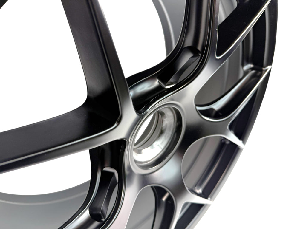 PORSCHE 992 GT3-RS WEISSACH MAGNESIUM 20" FRONT WHEEL 9GT601025AL (BLACK)