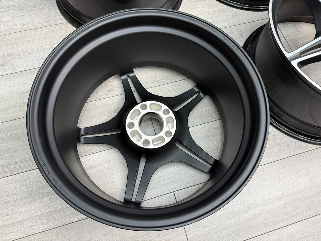 ASTON MARTIN SPEEDSTER 2022+ 21" WHEELS BLACK/ MACHINED MY6Y-1007