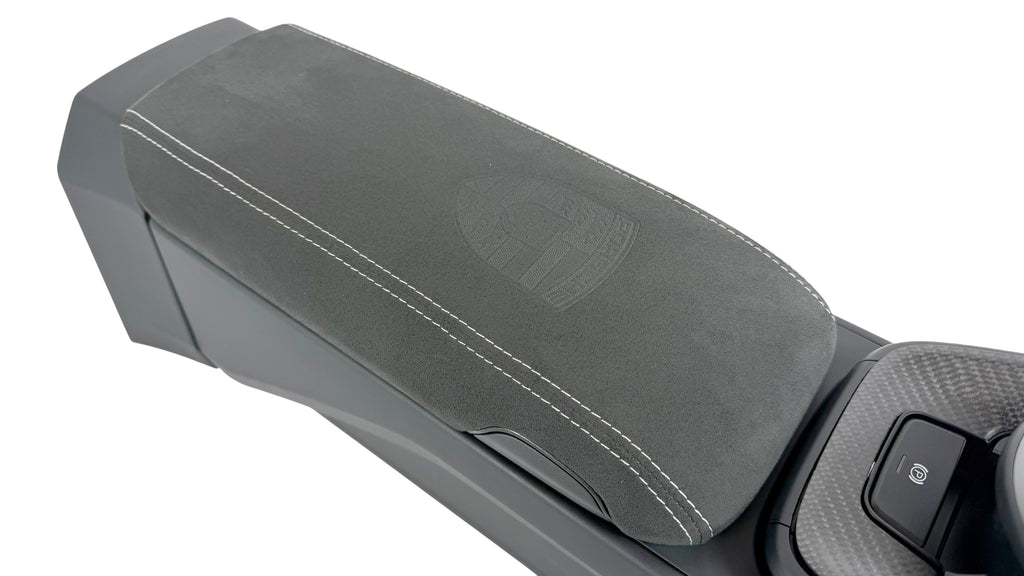 PORSCHE 992 GT3-RS CENTRE CONSOLE COMPLETE 992861831H 5Q0