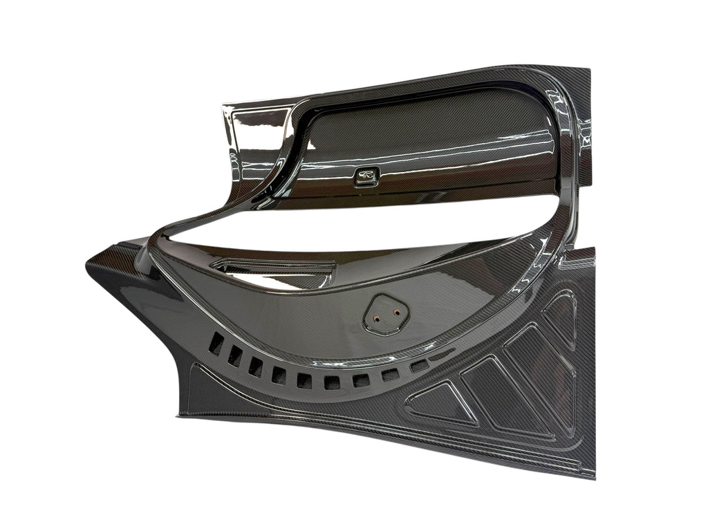 ASTON MARTIN VALKYRIE COUPE RIGHT DOOR (VISUAL CARBON)