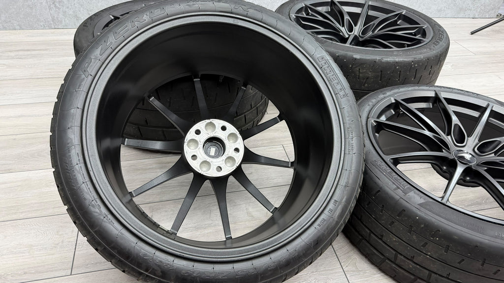 MCLAREN 765LT MSO ULTRA LIGHT STEALTH GREY WHEELS AND TYRES 14BA224RP