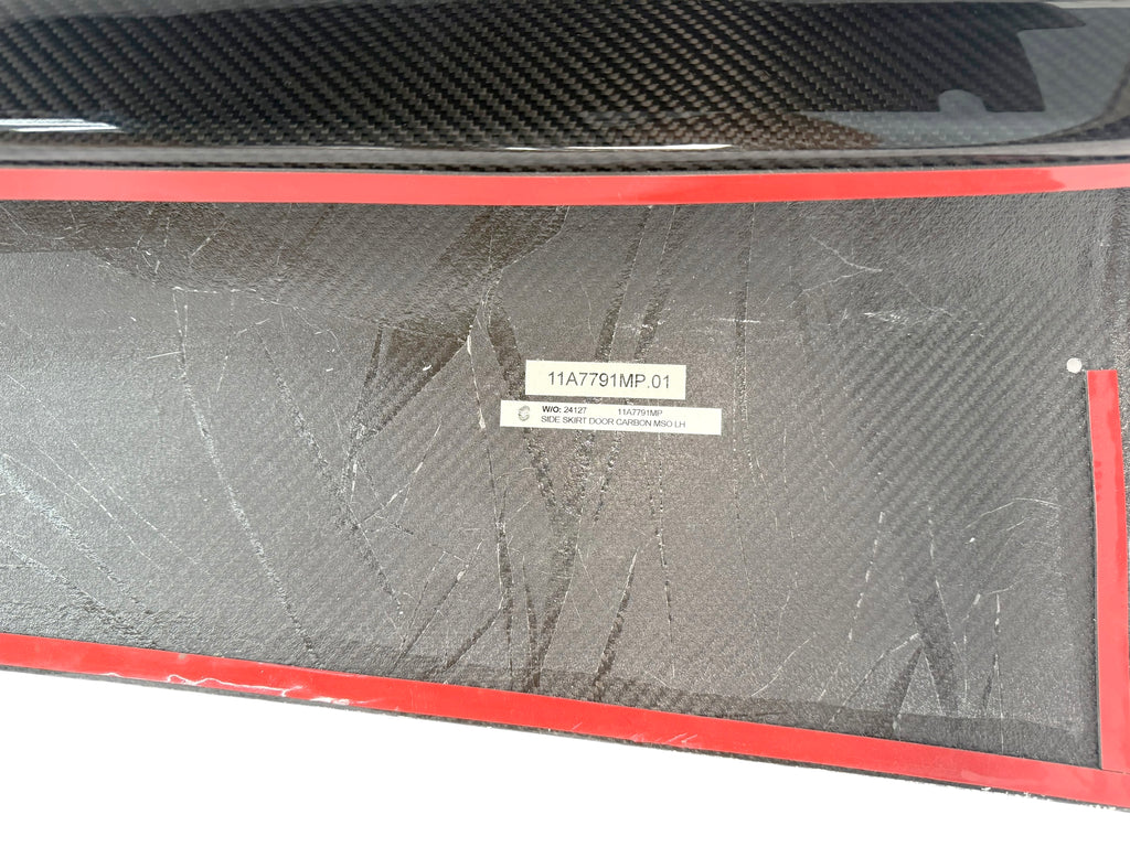 MCLAREN 650S LE-MANS/ MSO CARBON SIDE SKIRTS SET 11A7794MP