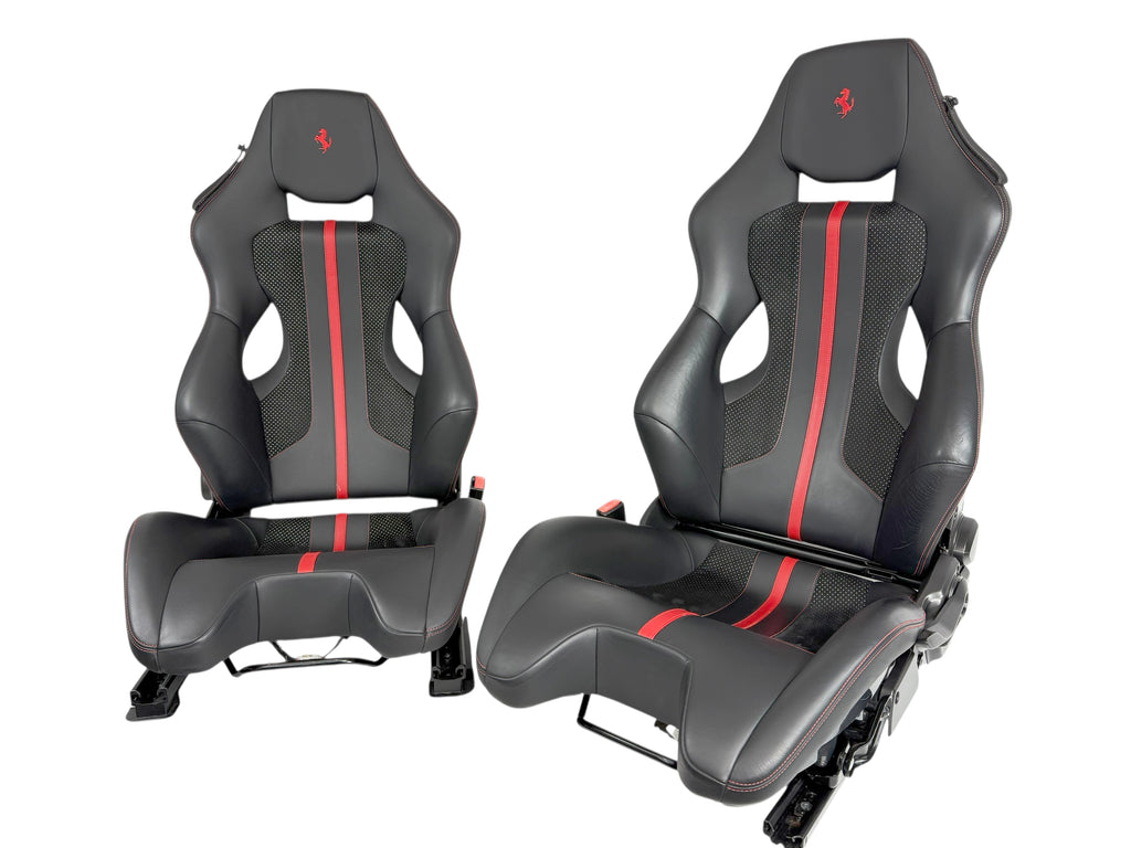 FERRARI 488 PISTA/ 812/ F8 GOLDRAKE CARBON SEAT RED AND BLACK 783322 783325