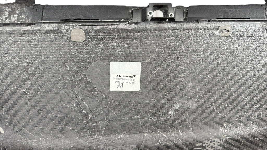 MCLAREN 600LT REAR BUMPER PALLADIUM SILVER 13AB831-RP-DP-SN-023