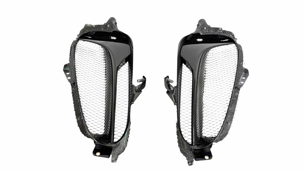 FERRARI SF90 CARBON SIDE AIR INTAKE TRIM SET 70007381