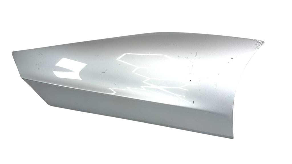 MCLAREN 570S DOOR OUTER OPPLIQUE - RH 13AB027CP (PERFORMANCE SILVER)