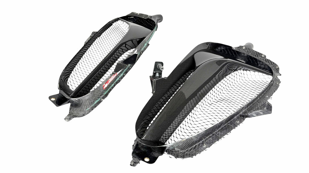 FERRARI SF90 CARBON SIDE AIR INTAKE TRIM SET 70007381