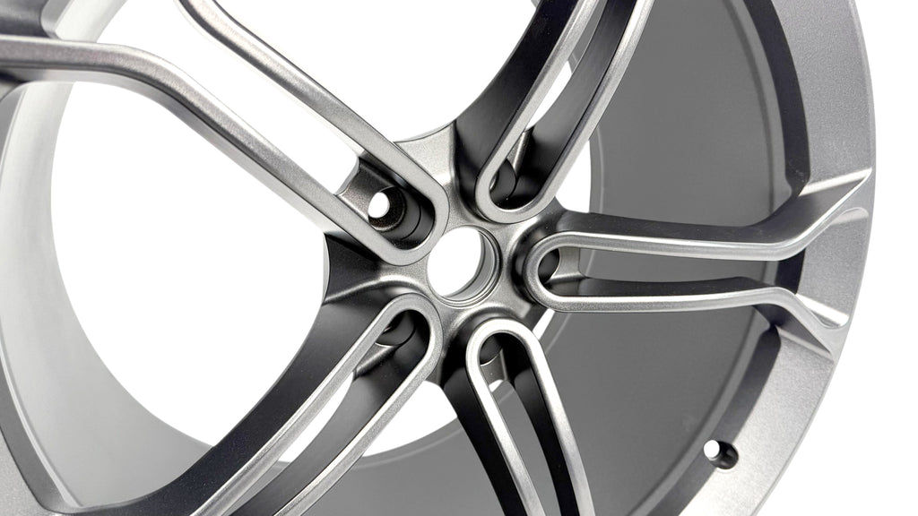 MCLAREN MP4 FORGED REAR WHEEL 20 X 11J H2 ET47 - STEALTH 11B1066CP-PGW